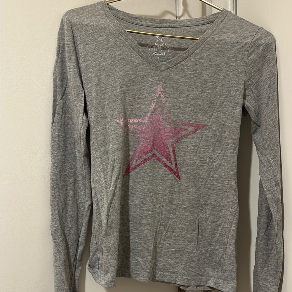 Dallas Cowboys Women Gray Long Sleeve Shirt with Pink Star